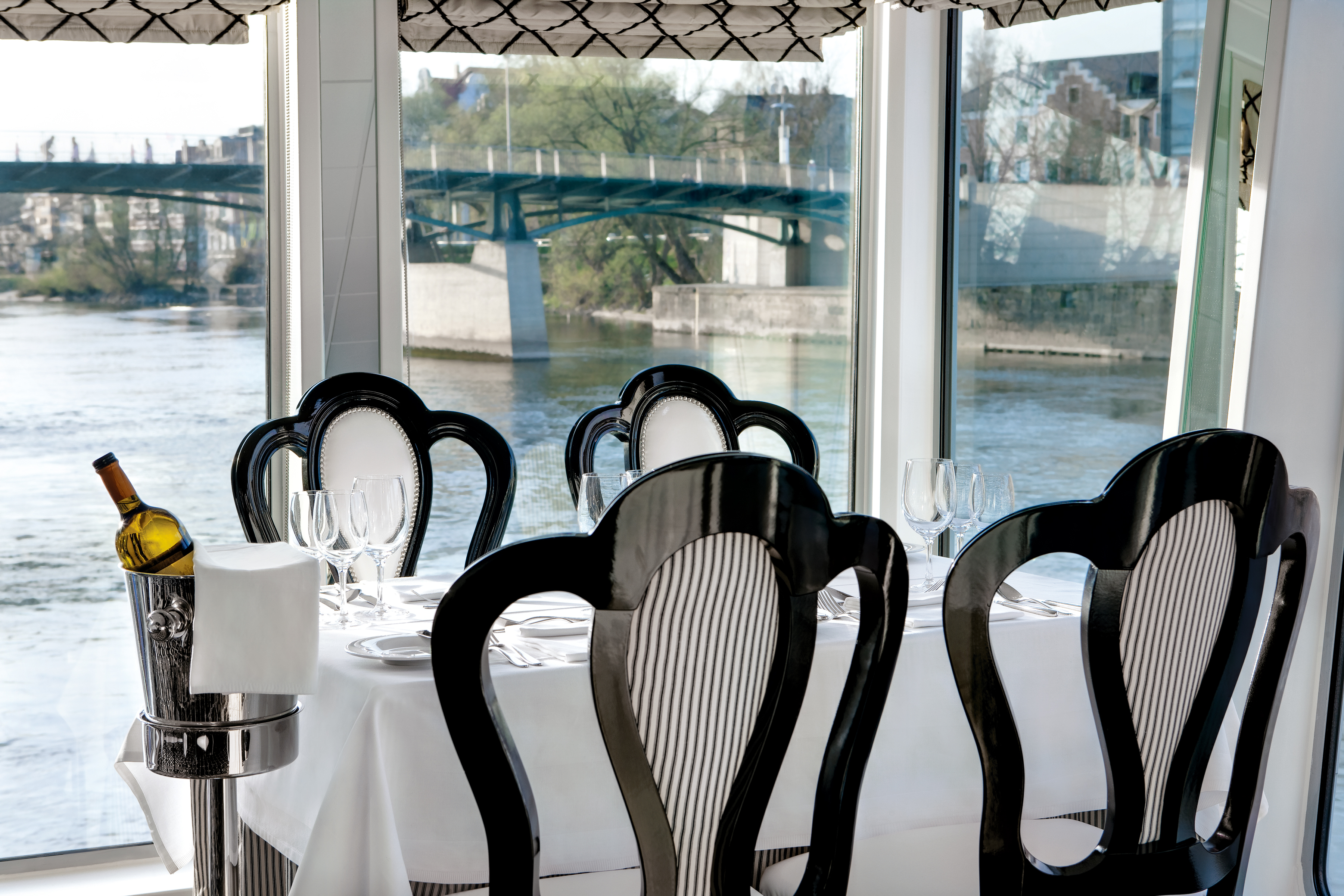 The Panorama Restaurant offers elegant dining in one luxurious seating
