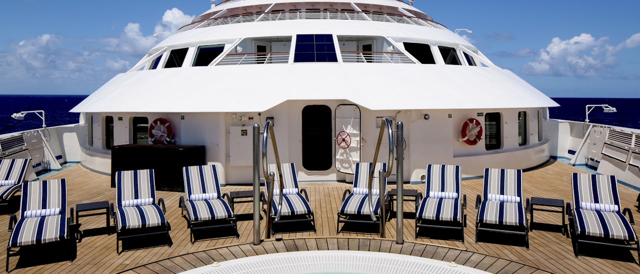 Relax in one of three Whirlpools