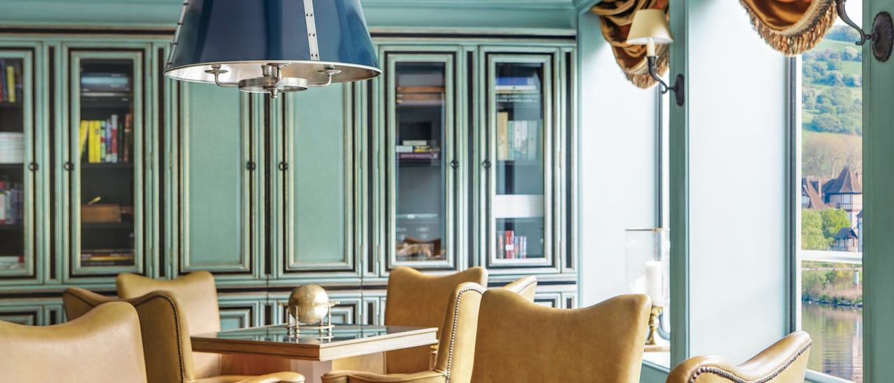 Captain’s Lounge and Library