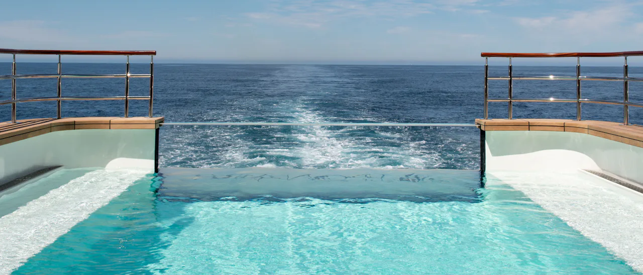 The aft infinity pool