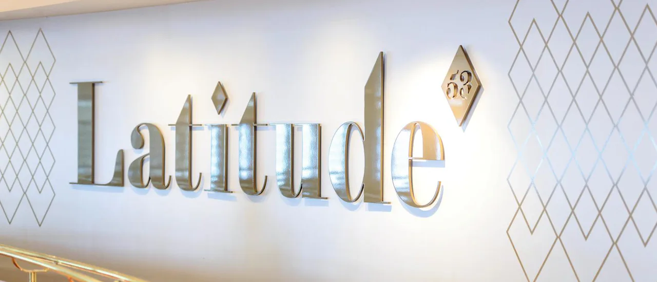 The main restaurant Latitude 53 serves breakfast, lunch & dinner