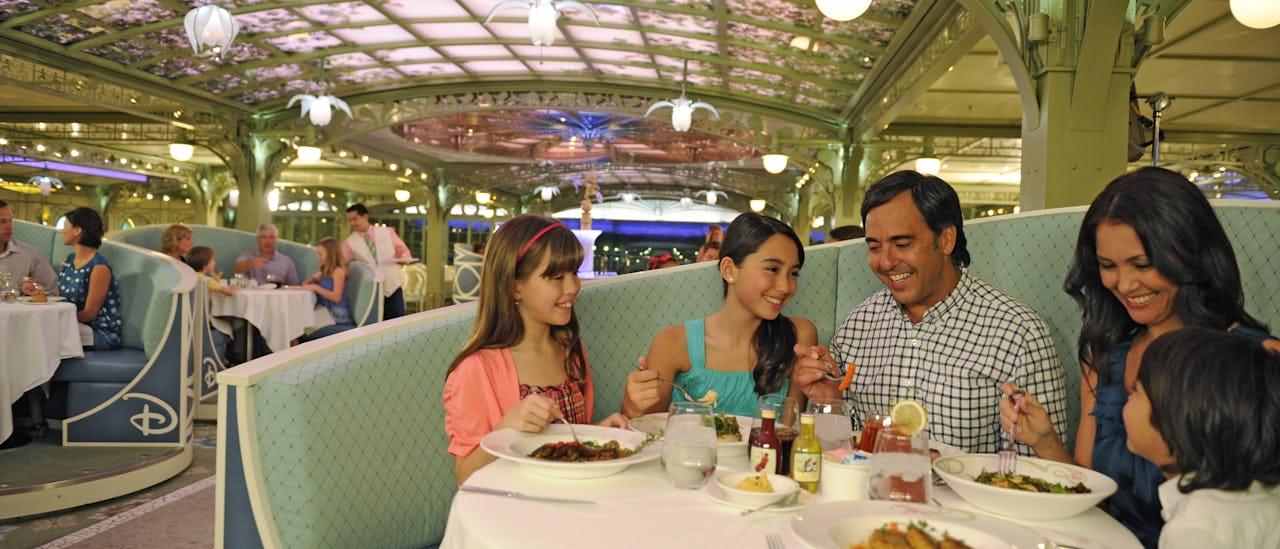 Enchanted Garden serves breakfast, lunch and dinner