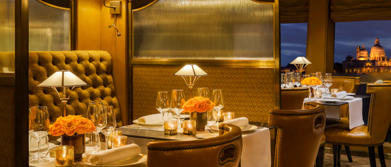 The Restaurant Rialto is a cozy restaurant with traditional Venetian food