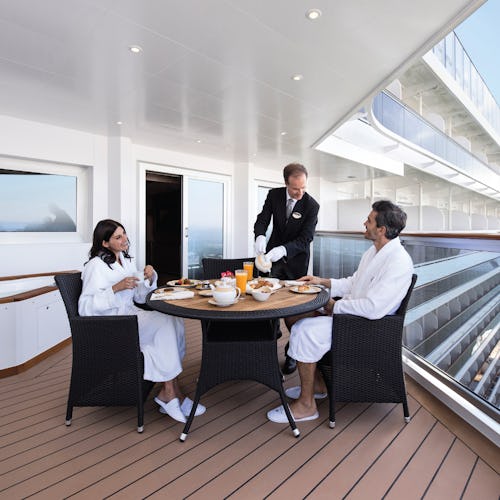 Save up to 10% on selected cruises*