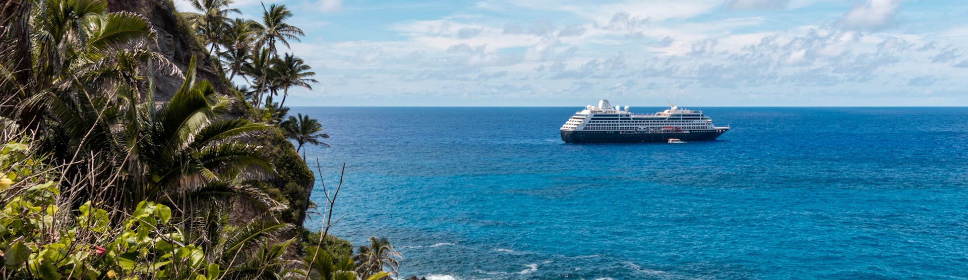 Azamara in Cairns Island