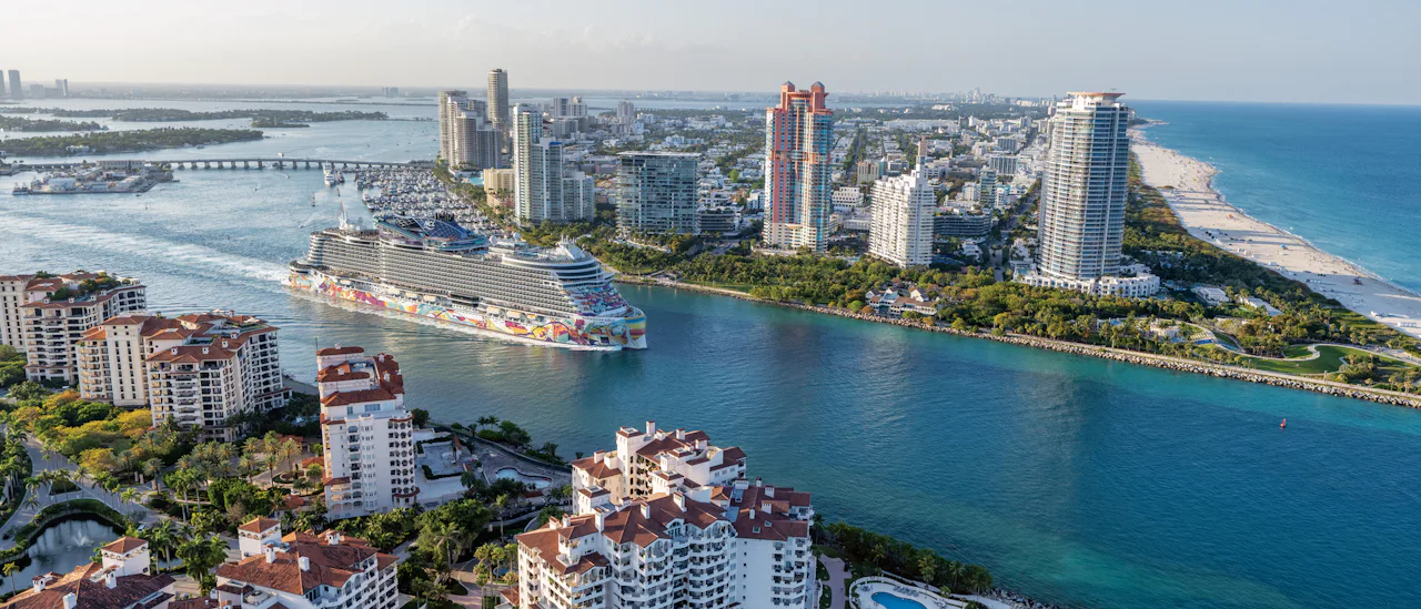 Norwegian Aqua aerial in Miami