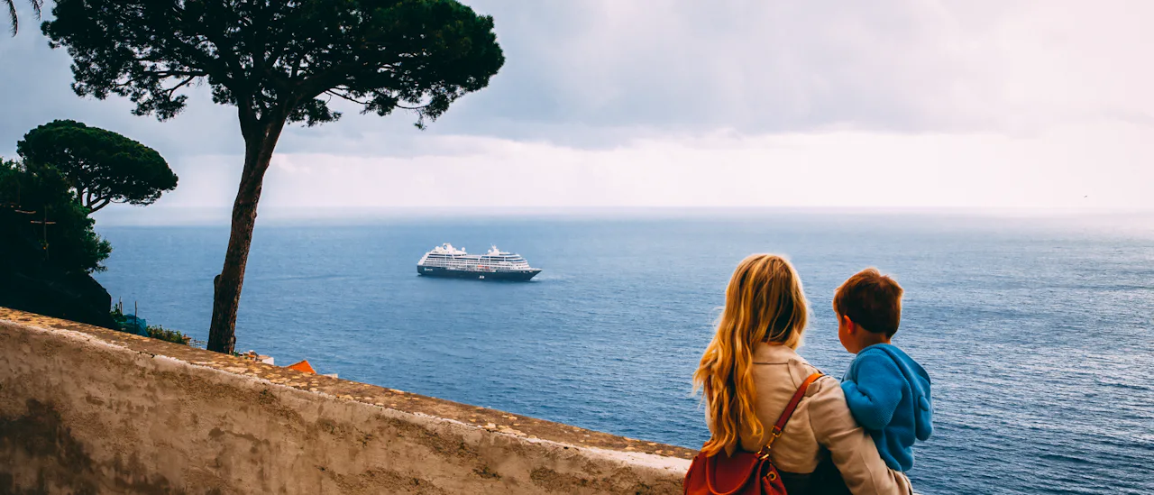 Azamara in Amalfi