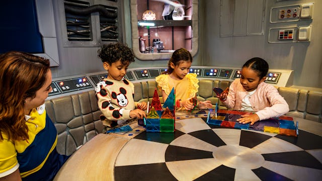 Star Wars: Millennium Falcon, Disney's Oceaneer Club