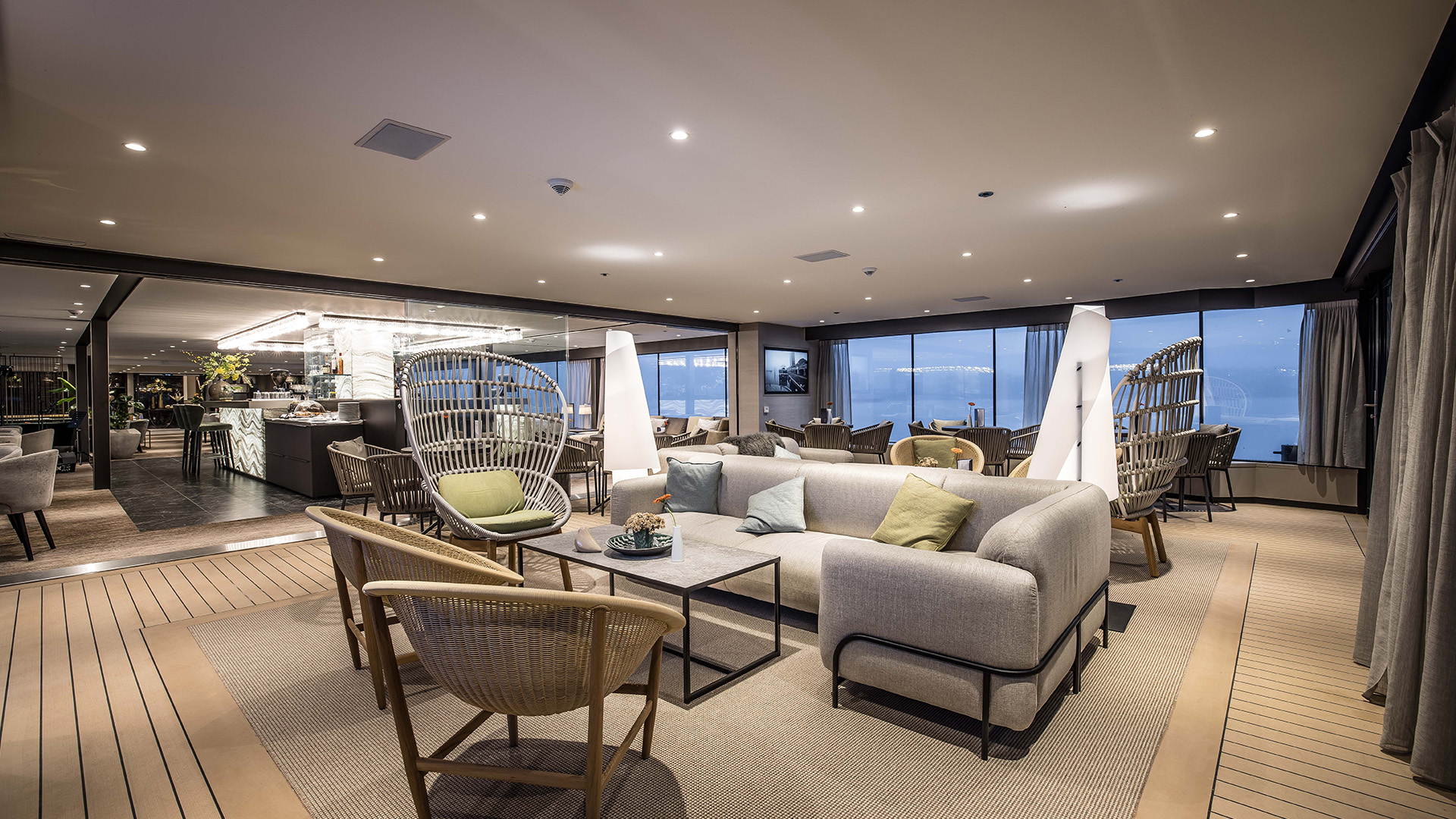 Travelmarvel North Lounge Bar