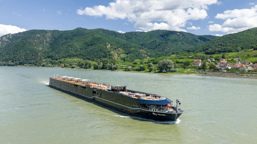 APT Solara cruise ship