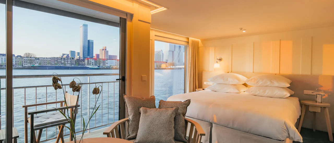 APT River Cruises Owners Suite