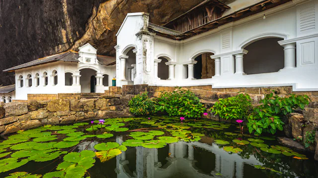 Dambulla Cave Temple