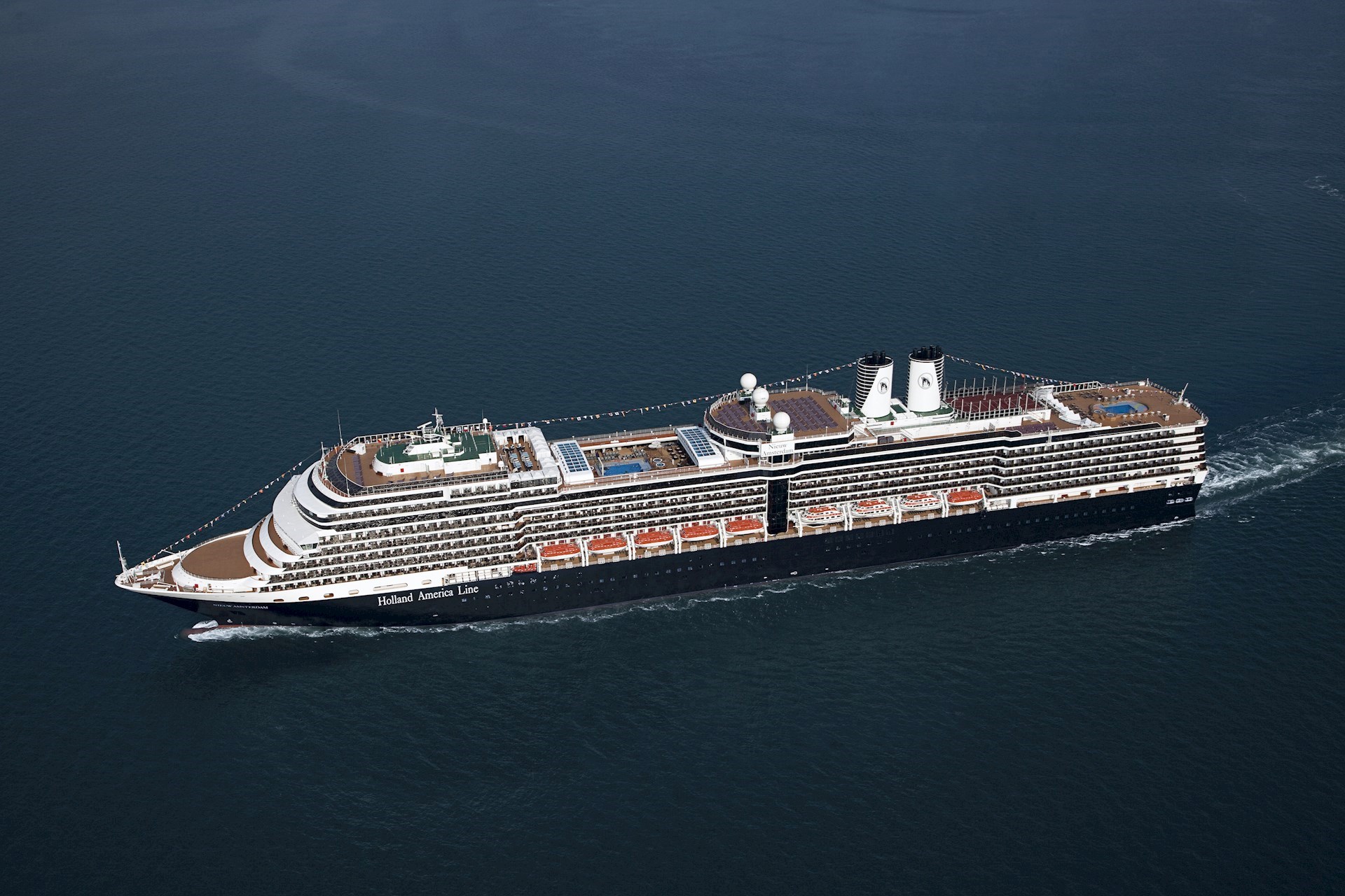 Holland America Line Nieuw Amsterdam Cruise Ship 2024 / 2025